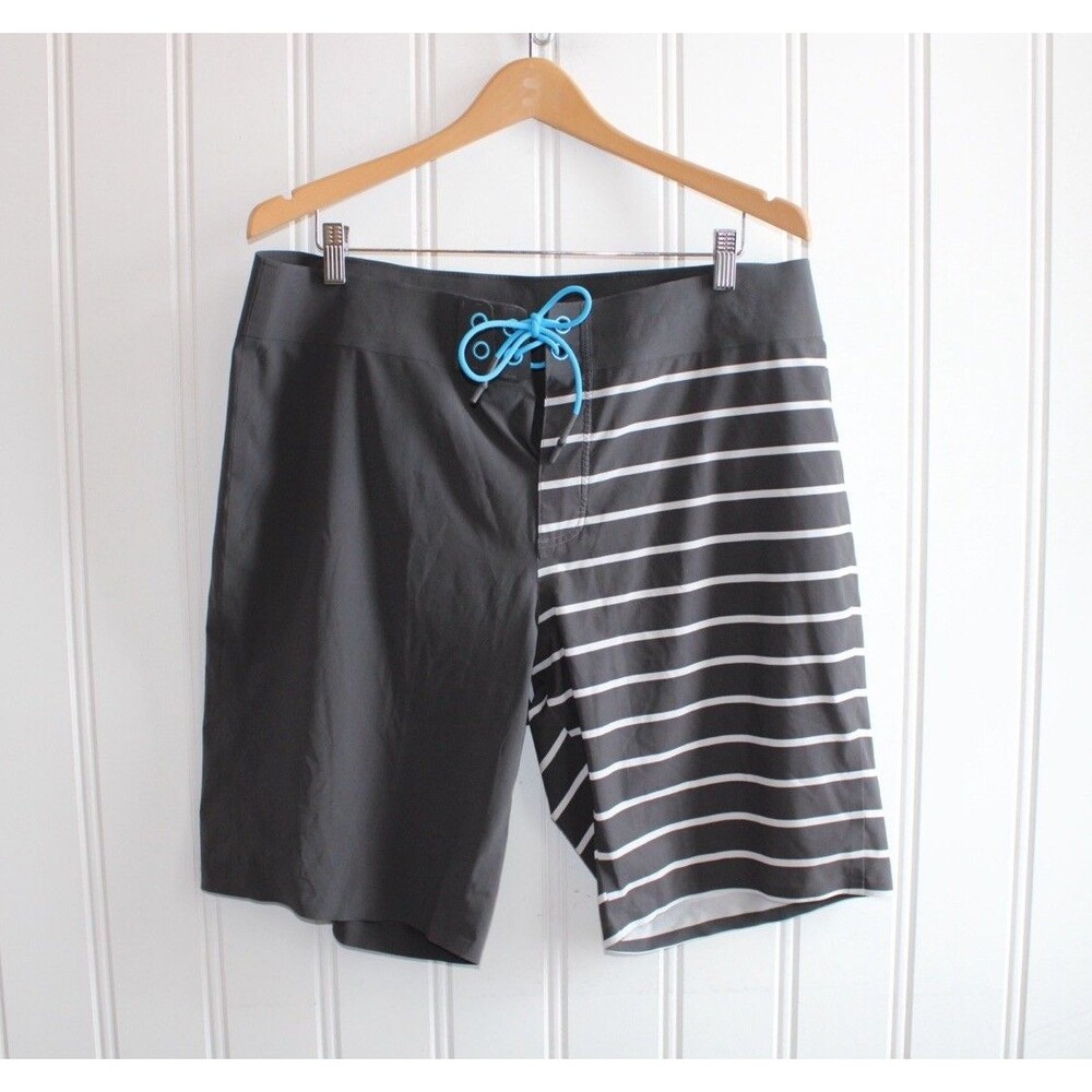 Lululemon‎ Men’s Board Shorts Size 38 Gray Stripe Surf Swim Athleisure Gorpcore